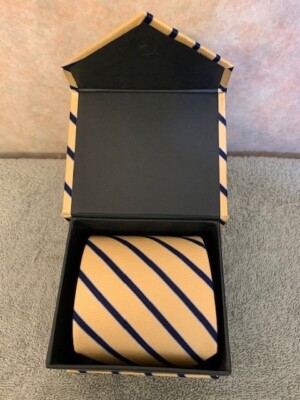Neiman Marcus Men's Diagonal Striped Silk Tie in Gift Box - Gold/Navy, 57'' L