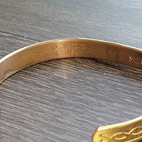 VINTAGE SABONA LONDON PATENT USA COPPER GOLD PLATE SIGNED MONOGRAM CUFF BRACELET - Picture 6 of 10