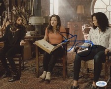 Sarah Jeffery Charmed Autographed Signed 8x10 Photo COA #A33