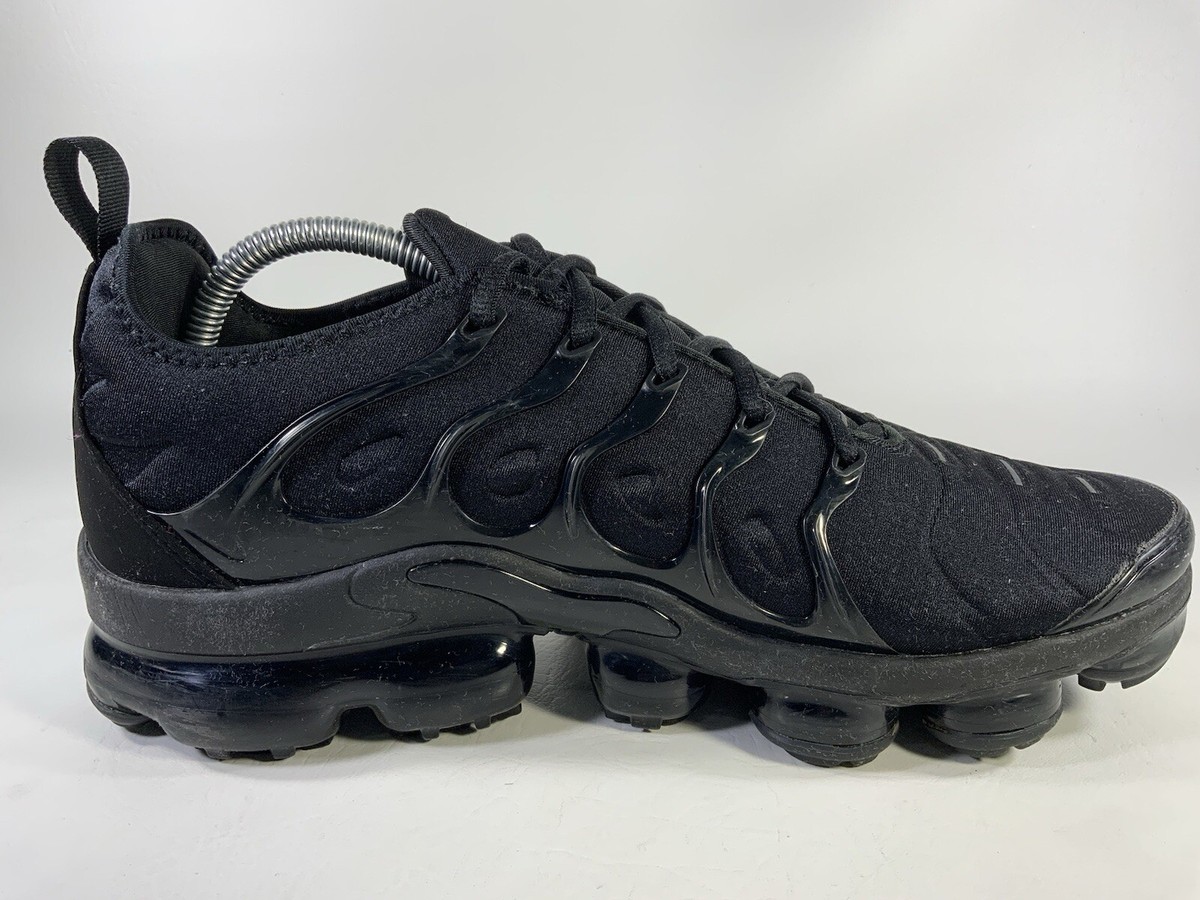 nike air vapormax plus black wolf grey