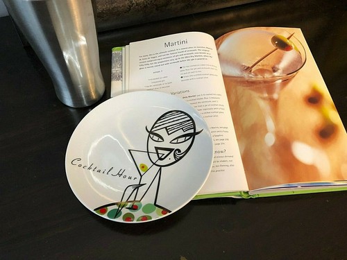 (4) Diseño "Cocktail Hour Anyone" en Caja Platos de Snack/Postre/Aperitivo - Imagen 7 de 10