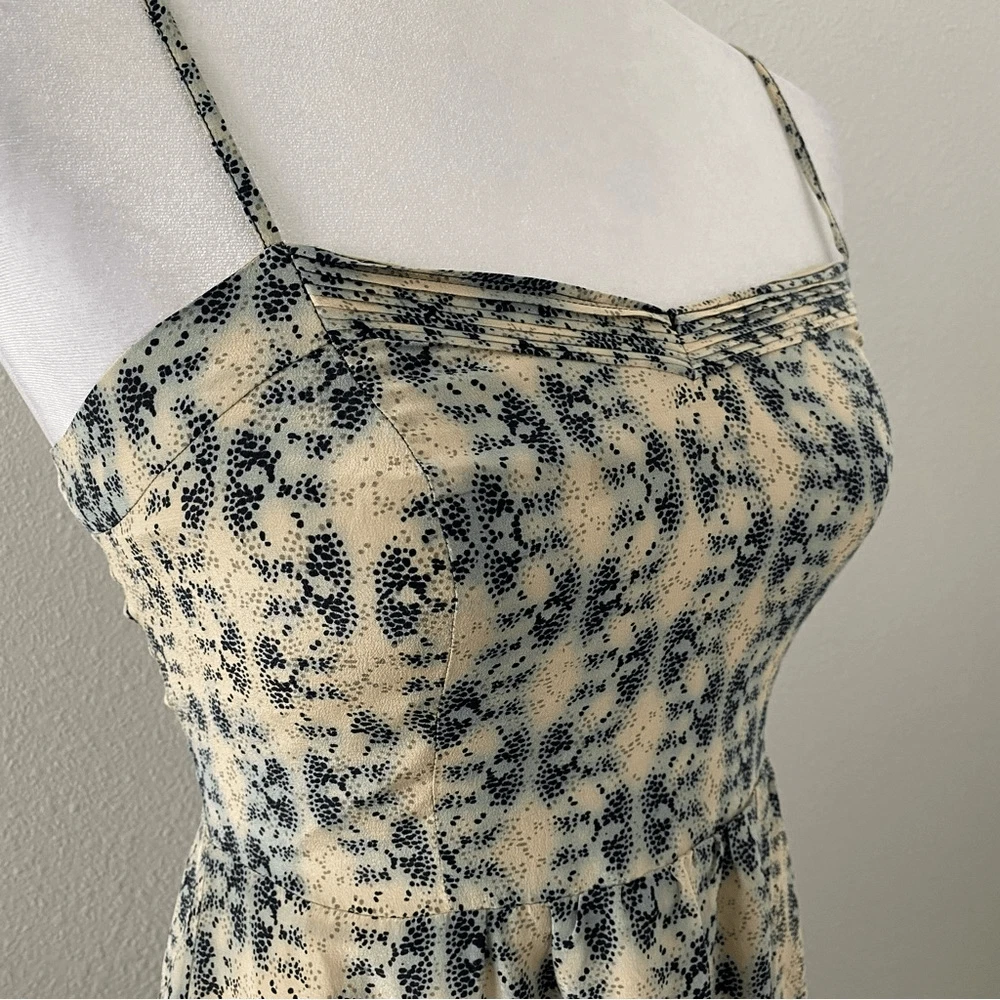 VETEMENTS Abito Moulinette Soeurs Anthropologie in seta Sangrette 2