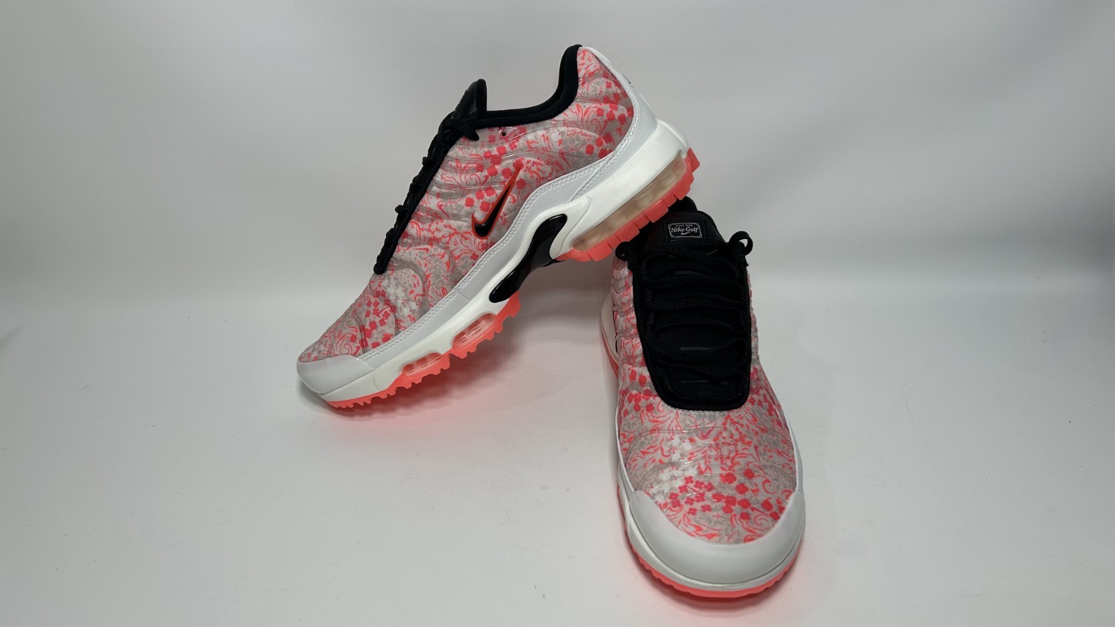 Nike Air Max Plus TN Golf Masters Augusta Azaleas Men's Sz 9-9.5 Pink HJ4512-100 thumbnail 4