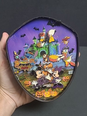 Hong Kong Disneyland HKDL Halloween 2010 Pin Set In Original Packaging LE 300