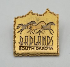Badlands South Dakota Souvenir Pin 1" Wide Horses Gold Tone Collectible