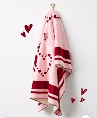 Victoria's Secret Cozy Fleece Blanket Velour VALENTINE HEARTS Red