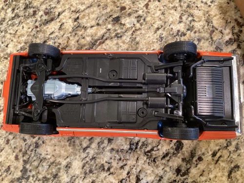 ERTL AMERICAN MUSCLE 1:18 ‘69 GTO RAM AIR THE JUDGE Diecast - Picture 6 of 6