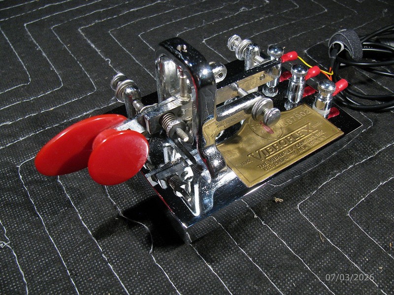 Vibroplex Vibrokeyer Deluxe - Chrome Single Paddle CW Key