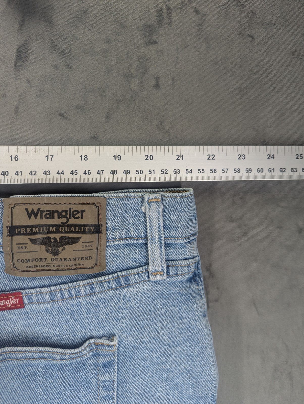 Wrangler Denim Shorts Men's Size W42 Blue Workwear Cotton Stretch Pockets USA image 7