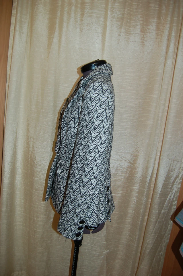 Walter Womens Jacket Tweed White and Black Blazer Size 2 - Image 3 of 4