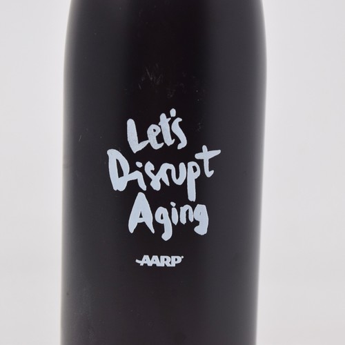 AARP Lets Disrupt Aging Borraccia My Beauty Is Ageless & Hydrated Inox - Foto 5 di 10