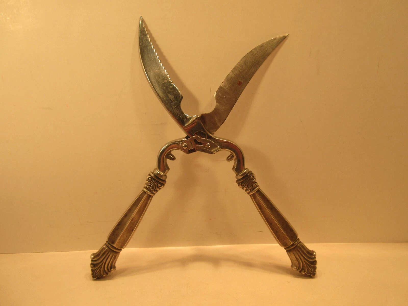 Bone Cutting Scissors with Sterling Silver Handle for Chicken & Turkey Cutlery