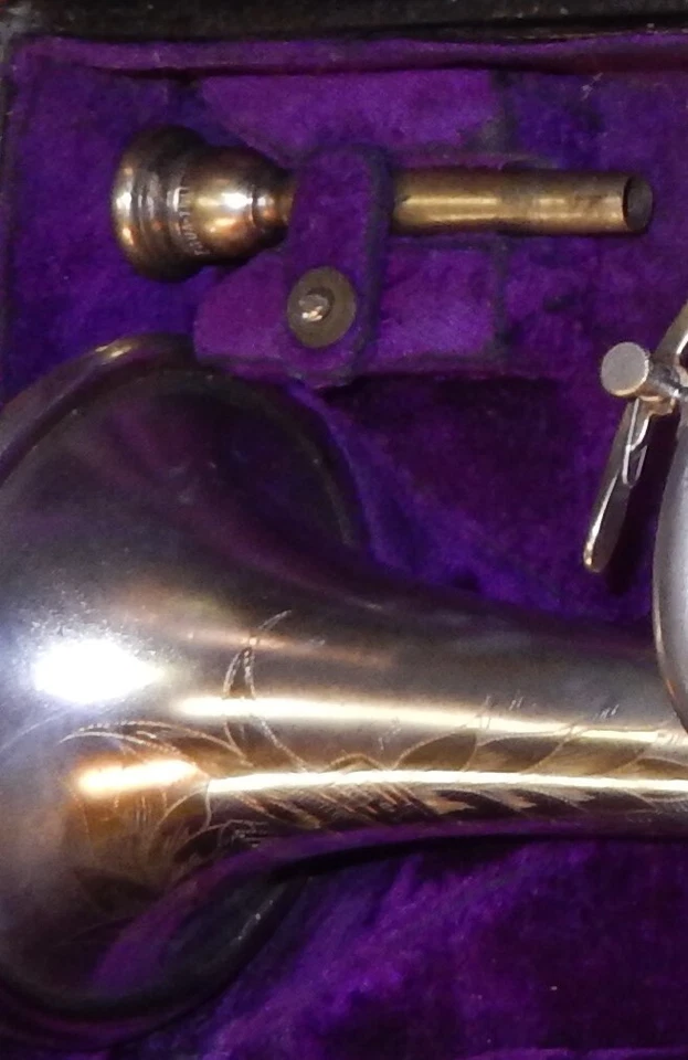 H.N. Trompeta White King Liberty plata oro lavado campana/adorno con Equa-Tru #32 y lira Foto 2 de 4