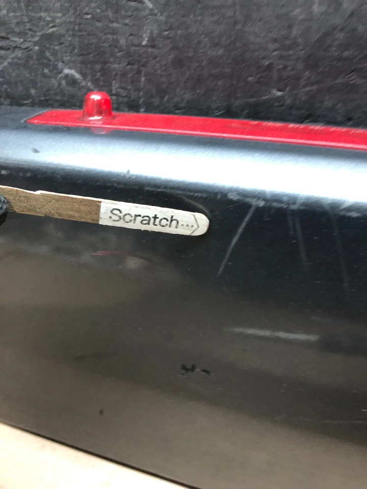 Infiniti QX56 2004 a 2010 puerta trasera puerta levadiza alerón con luz G7860 PS Foto 4 de 4