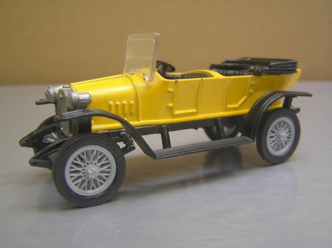 Ziss Modell Audi 1918 yellow and black made in Germany EXC-NM Condition