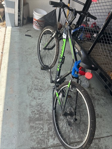 Schwinn Sidewinder 26-ich wheel 18-inch frame Mountain Bike Black - Picture 2 of 3