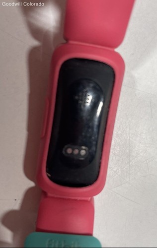 Women's FitBit Inspire HR Watch w/ Pink Wristband - Photo 3 sur 4