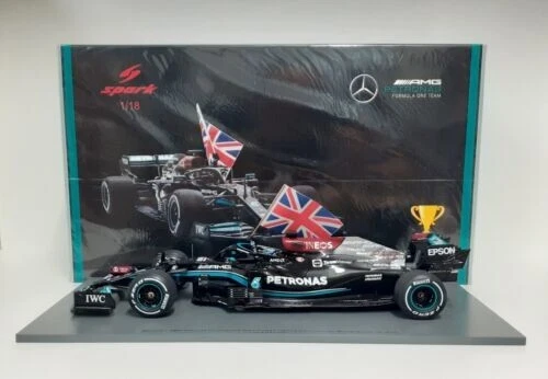 SPARK 1:18 RESINA MERCEDES AMG F1 W12 E PERFORMANCE #44 INGHILTERRA 2021 18S599 - Immagine 2 di 2