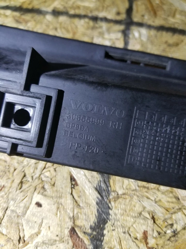 05 06 07 SOPORTE MONTAJE PARACHOQUES TRASERO VOLVO S40 4 piezas OEM Foto 3 de 4