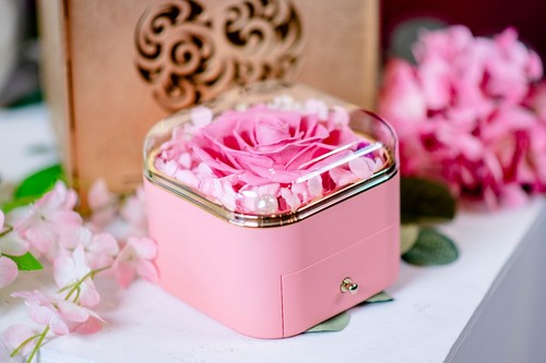ETERNAL ROSE Best Mother's Day Gift Laser-cut Wooden Golden Gift Box Engraved - Picture 7 of 17