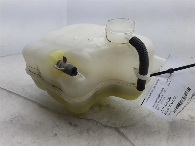 Reservatório de líquido de arrefecimento compatível com 09-19 DODGE TRAVEL 5058456AE - Imagem 4 de 4