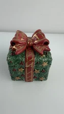 Fitz & Floyd Classics Christmas Wreath Porcelain Gift Trinket Box