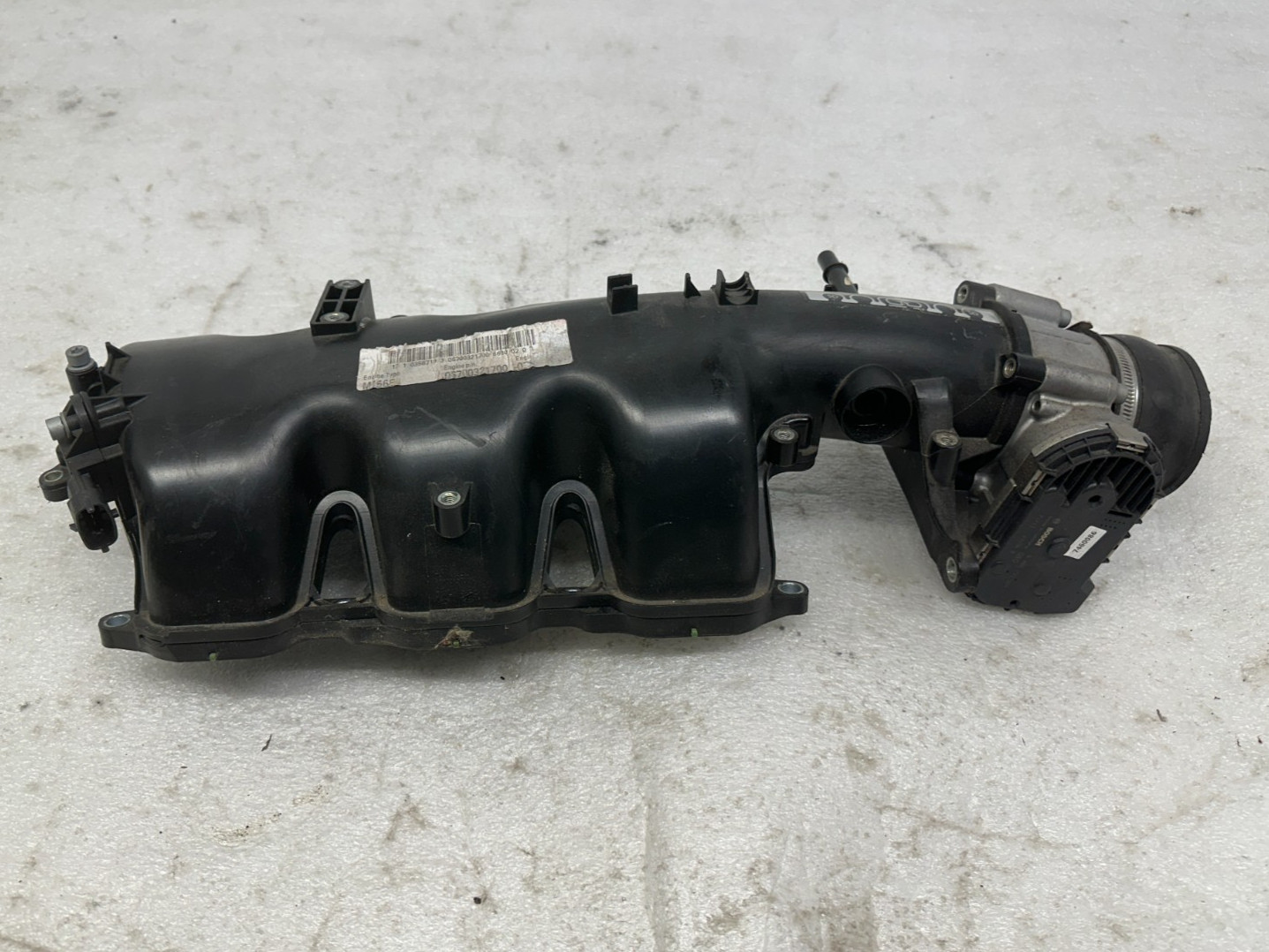 Maserati Levante 2017-2020 Throttle body hose