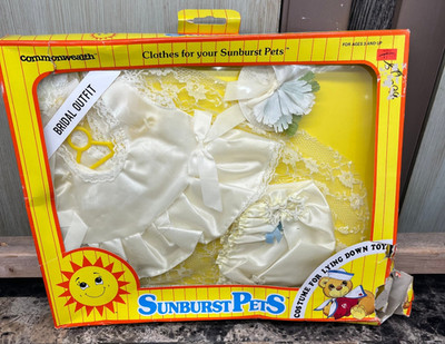 Commonwealth Sunburst Pets Clothing Costume Outfit 'Bridal Outfit' 1984 NEW