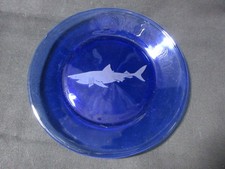 NEW ETCHED BASKING SHARK COBALT BLUE GLASS LUNCH BREAD DESSERT SALAD PLATE
