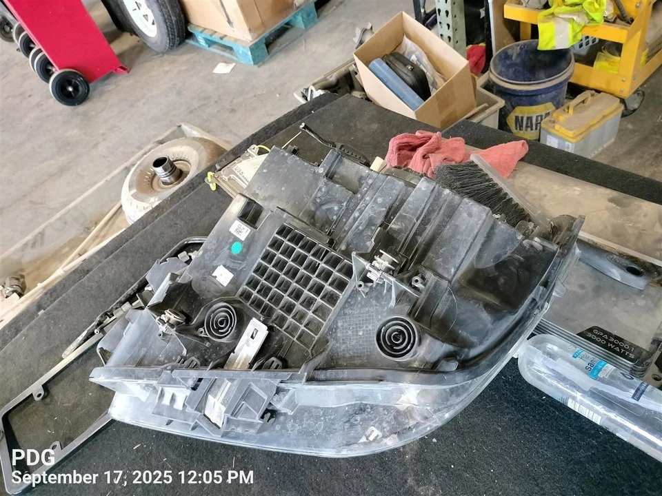 Faro halógeno derecho pasajero compatible con BMW X1 5976501 16-22 Foto 3 de 4