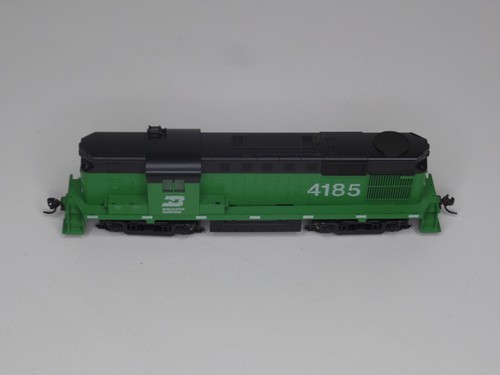 Locomotora diésel Atlas Kato escala HO 1:87 Burlington Northern #4185 BN RS-11 | Condition: Used