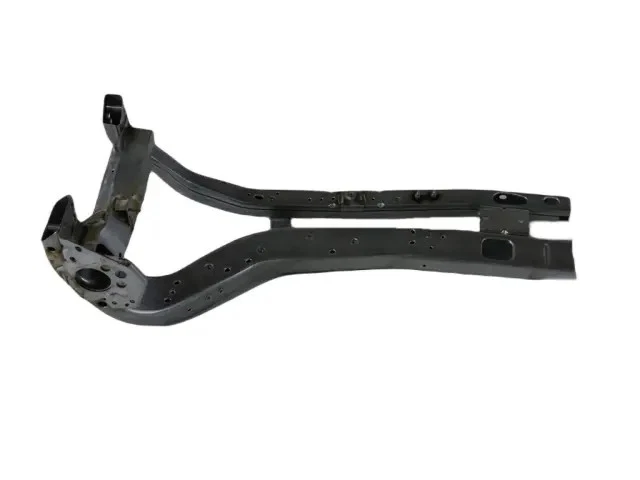 Cierre guardabarros derecho Mopar genuino 68504696AD Foto 3 de 3