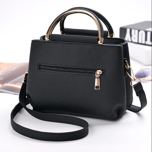 Women's leather shoulder bags, tote bags, messenger bags, shoulder bags - Photo 11 of 23