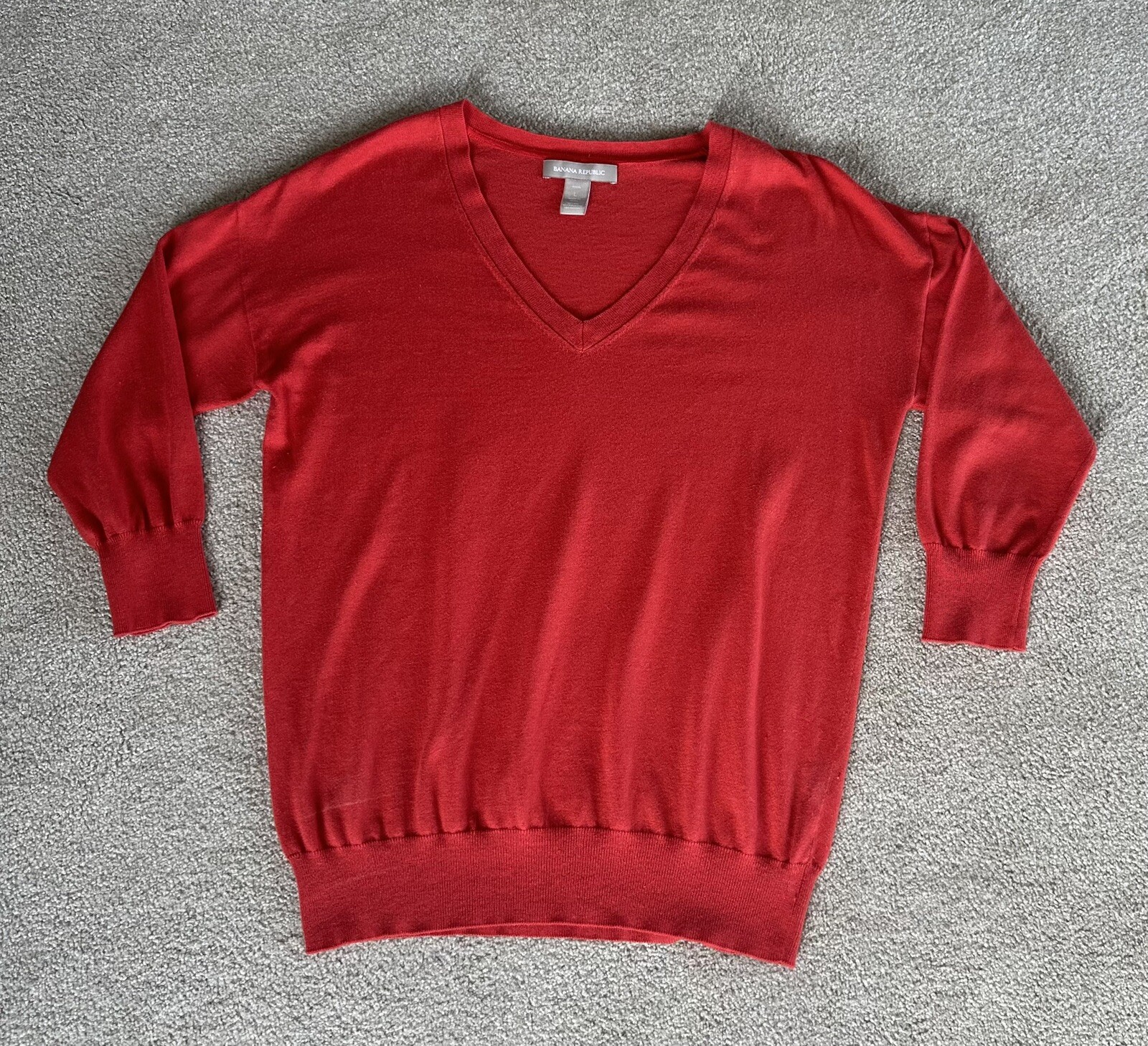 Banana Republic Size Lg Melon Silk Blend V-Neck Sweater 6-99