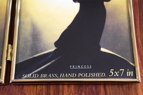 2 PRINCESS Solid BRASS Photo Frames 5"x7" Angelica Free Standing/Hanging Folding - Picture 5 of 8
