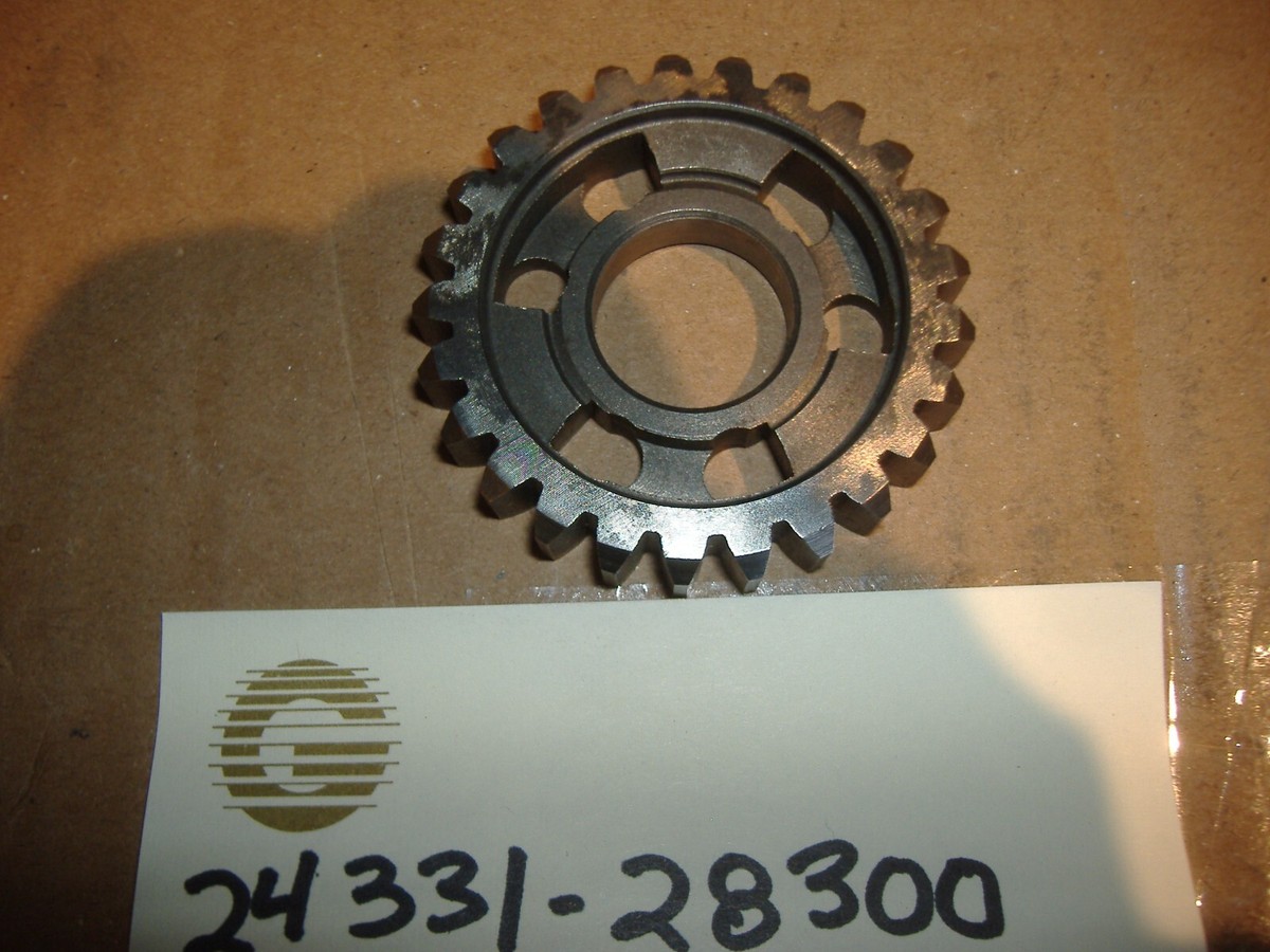 Suzuki 3rd driven gear 24331-28300 TM125 TM100 NOS OEM | eBay