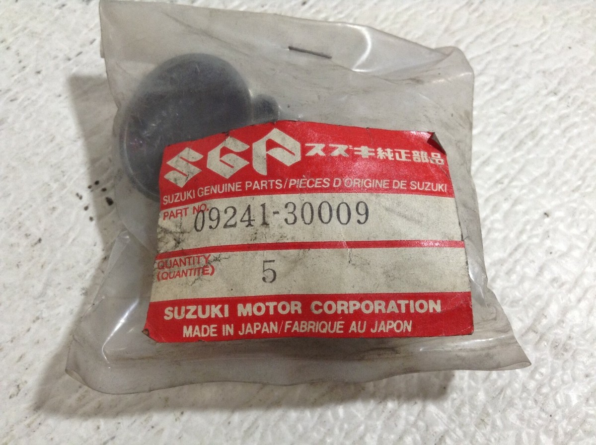◼️値下げ◼️Suzuki Anno1979 No.300 Suzuki SGA 09241-30009 Cylinder Head Plug Kit 0924130009 Bag of 5