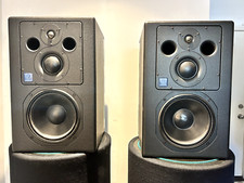 Quested V3110 -3 WAY ACTIVE REFERENCE MONITOR