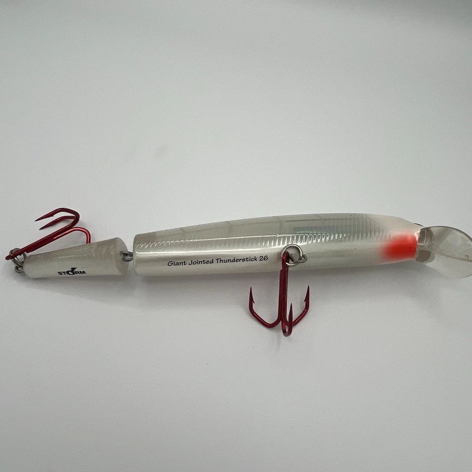 3 STORM GIGANTE Thunderstick 26 articulado y holográfico cuerpo suave almizclado Foto 3 de 4