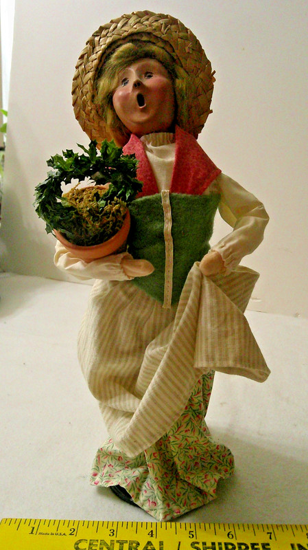 Byers' Choice Ltd. The Carolers Williamsburg Lady Basket Of Flowers Potted