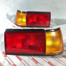 Feu arrière Toyota CORONA