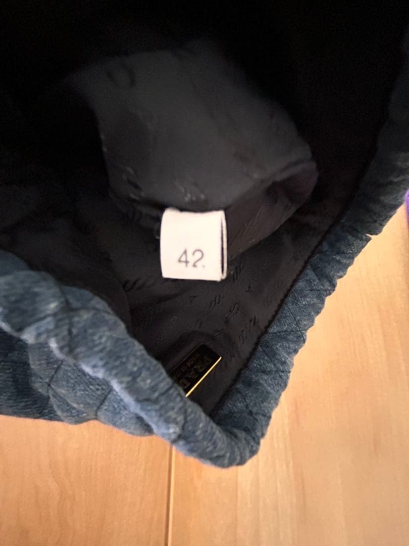 PRADA Excellent Condition Drawstring Pouch 1MU001… - image 4