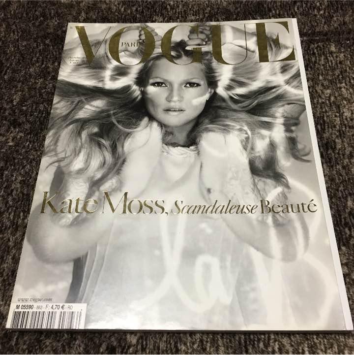 VOGUE PARIS ☆ Kate Moss Vogue Paris Magazine November 2004 Kate Moss by Mario