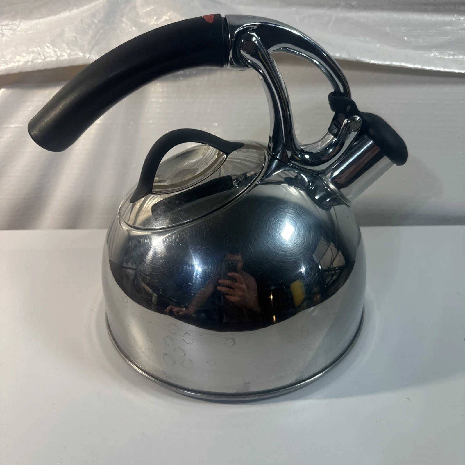 OXO Uplift Tea Kettle 18/8 Stainless Steel 2qt/1.9L Good Grips Uplift Stovetop