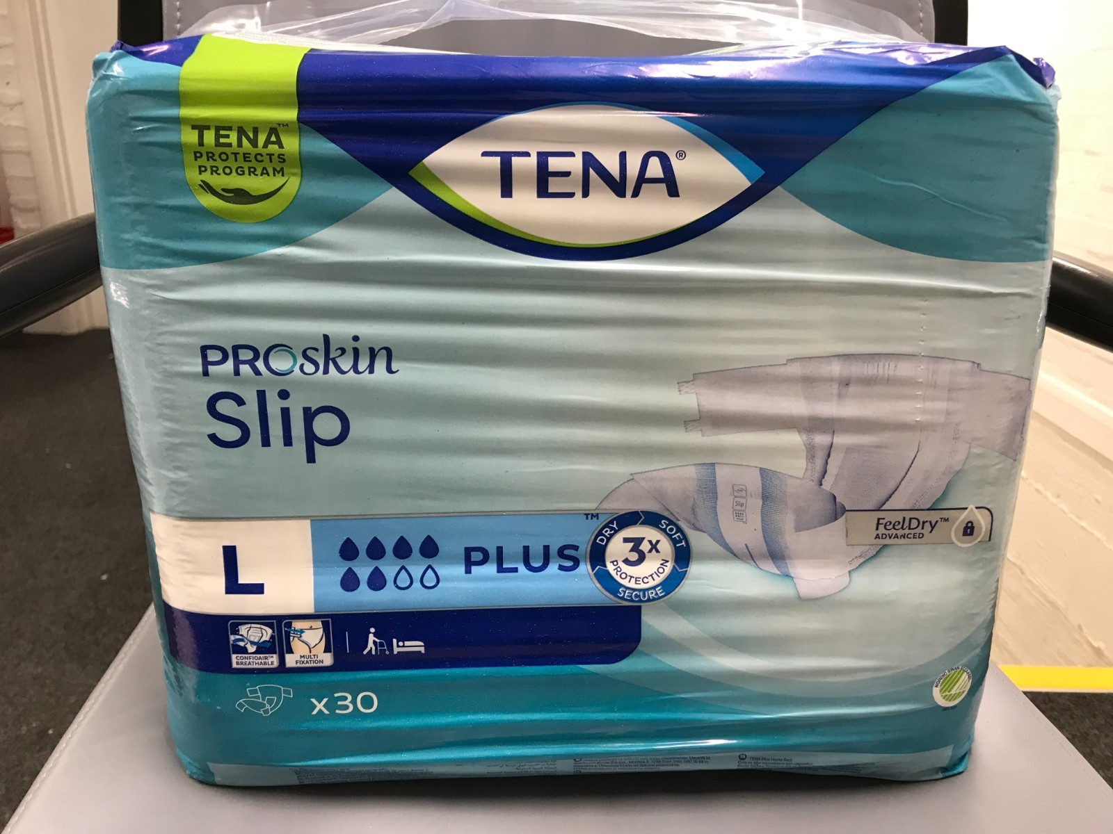 Tena Proskin Slip x 30 Pack Large [DM]