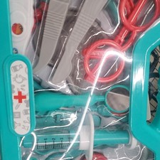 Pretend Play Doctor Kit Toy Set with Medical Instruments