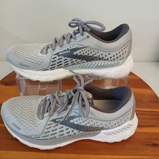 Brooks Adrenaline GTS 21 Womens 9 Gray Running Shoes Sneakers 1203291B061