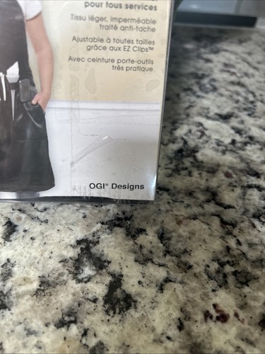 Allure All Purpose Professional Apron - Black OGI Design - Picture 4 of 8