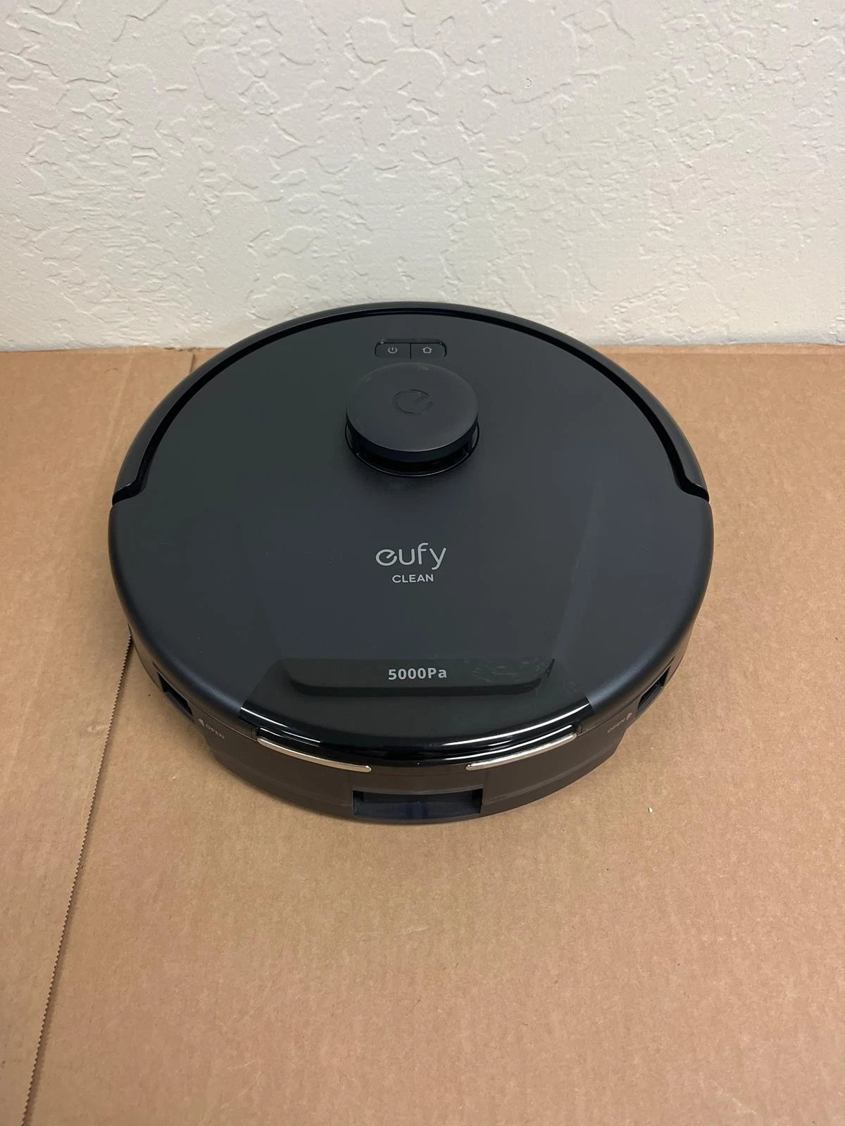 EUFY CLEAN 5000PA L60 ROBOT VACUUM