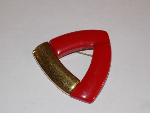 Vintage Monet Gold tone red plastic triangle shaped Pin Brooch